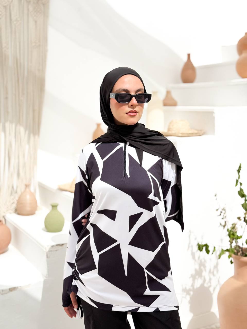 Mela Black and white Burkini